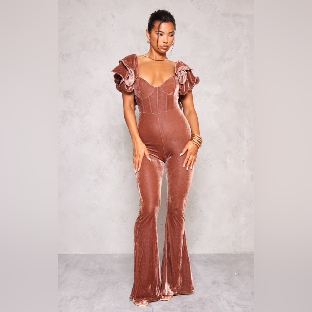 PrettyLittleThing CHOCOLATE VELVET LACE UP BACK FRILL SLEEVE JUMPSUIT